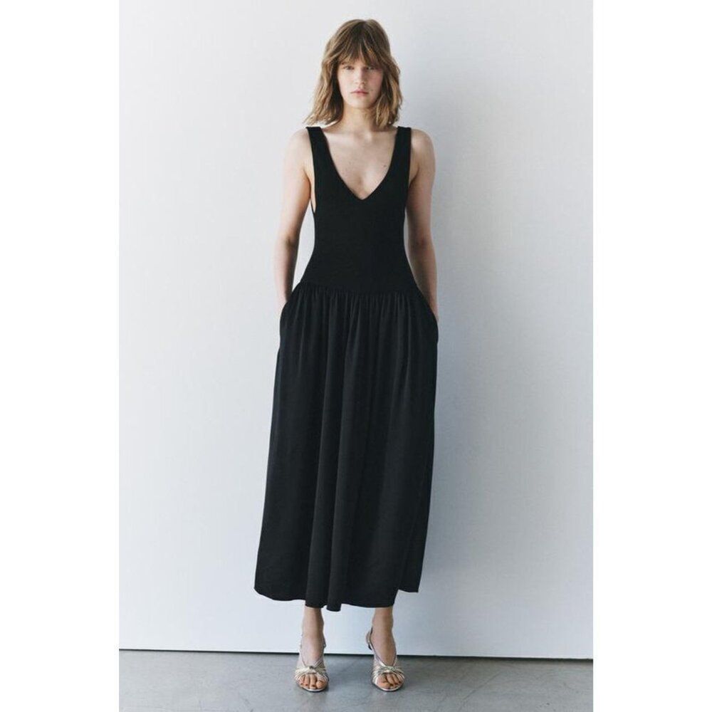 Zara Womens Dress S Small Fit & Flare Black Midi V-Neck Sleeveless 8203/417 NWT